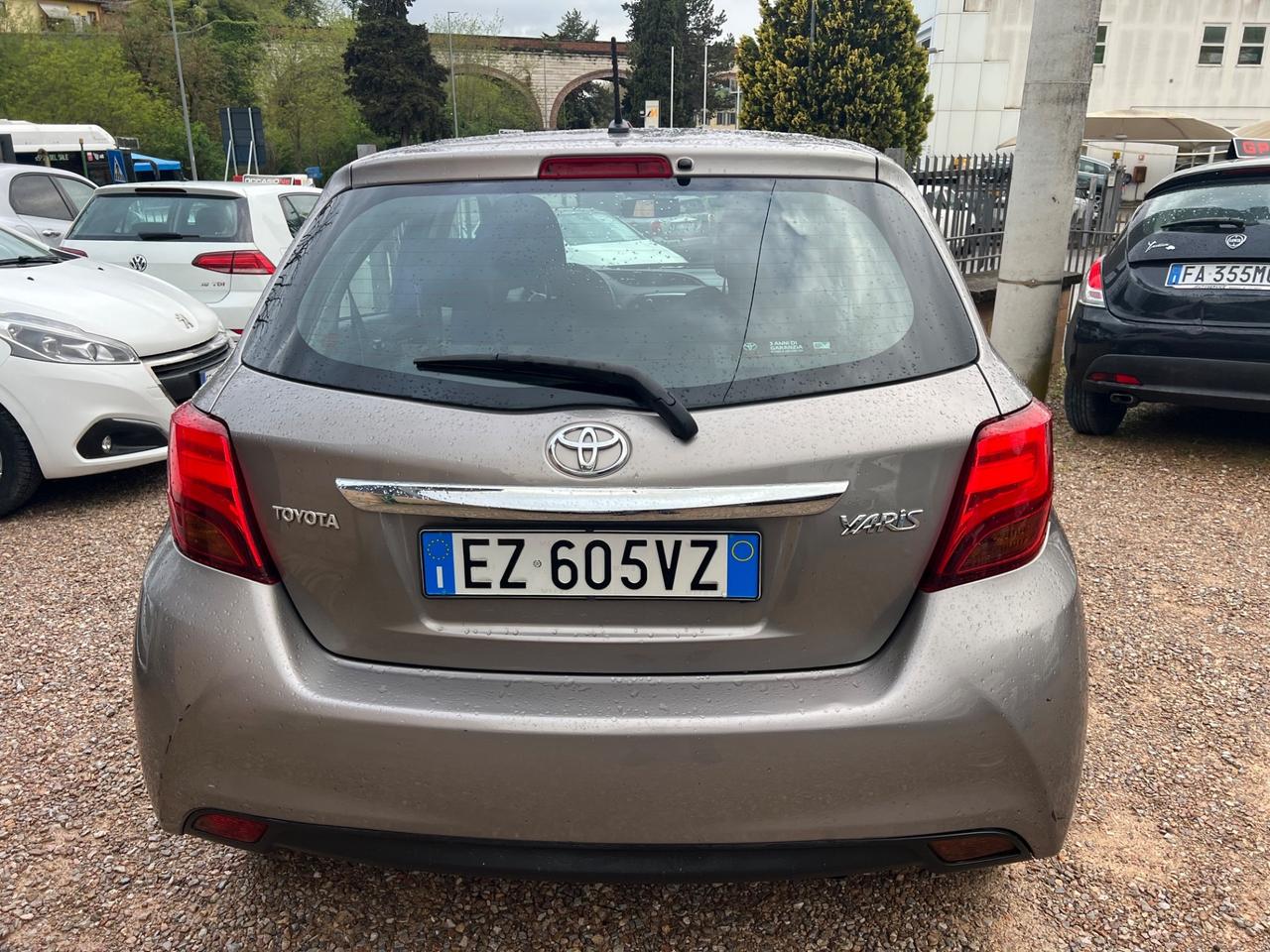 Toyota Yaris 1.0 5 porte