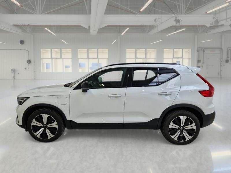 Volvo XC40 Recharge T4 129+82 CV Plug-In Hybrid Automatica Recharge Ultimate Dark N1 Autocarro