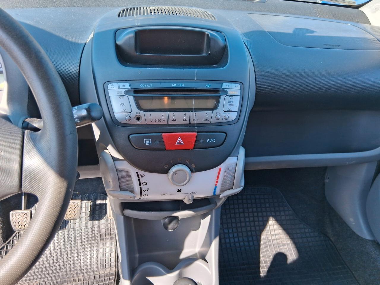 Peugeot 107 1.0 68CV 5p. Plaisir