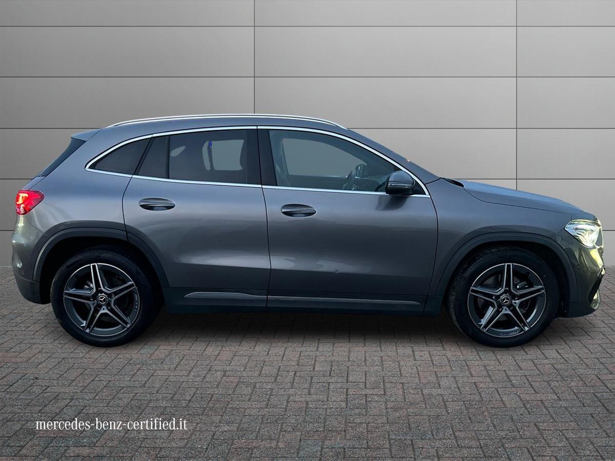 Mercedes-Benz GLA 200 d Premium auto