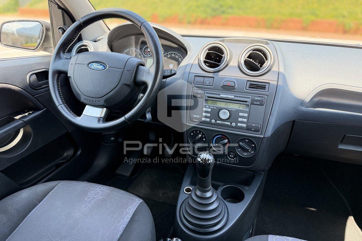FORD Fiesta 1.2 16V 5p. Ghia