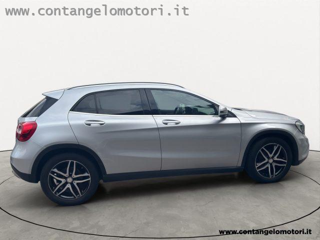 MERCEDES-BENZ GLA 200 CDI Automatic 4Matic Sport