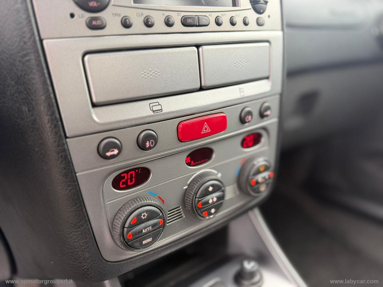 ALFA ROMEO 147 1.6 TS 105CV 5p. Distinctive