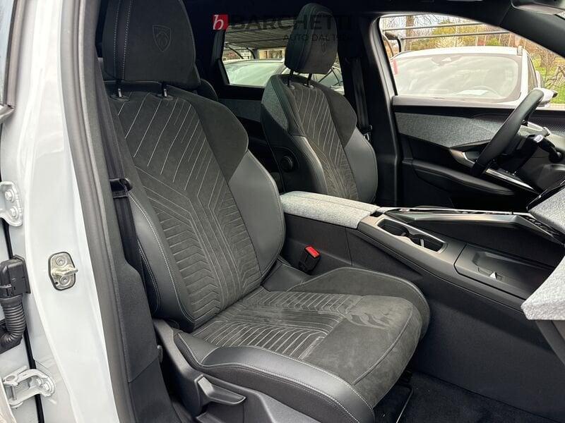 Peugeot 5008 (P74) Hybrid 136 e-DCS 6 GT