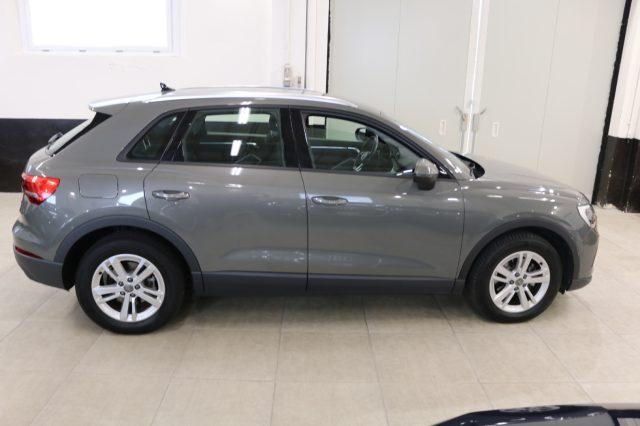 AUDI Q3 2.0 TDI 150 CV S tronic Business