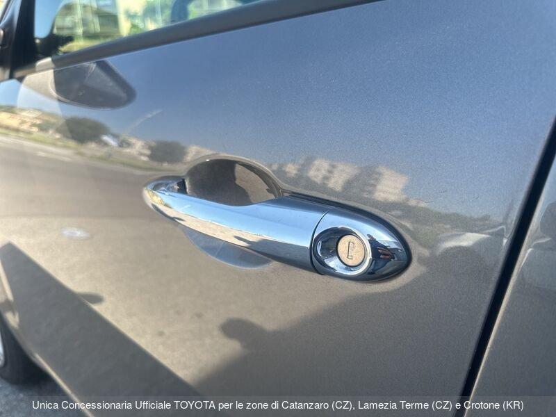Lancia Ypsilon Ypsilon 1.2 69 CV 5 porte Silver