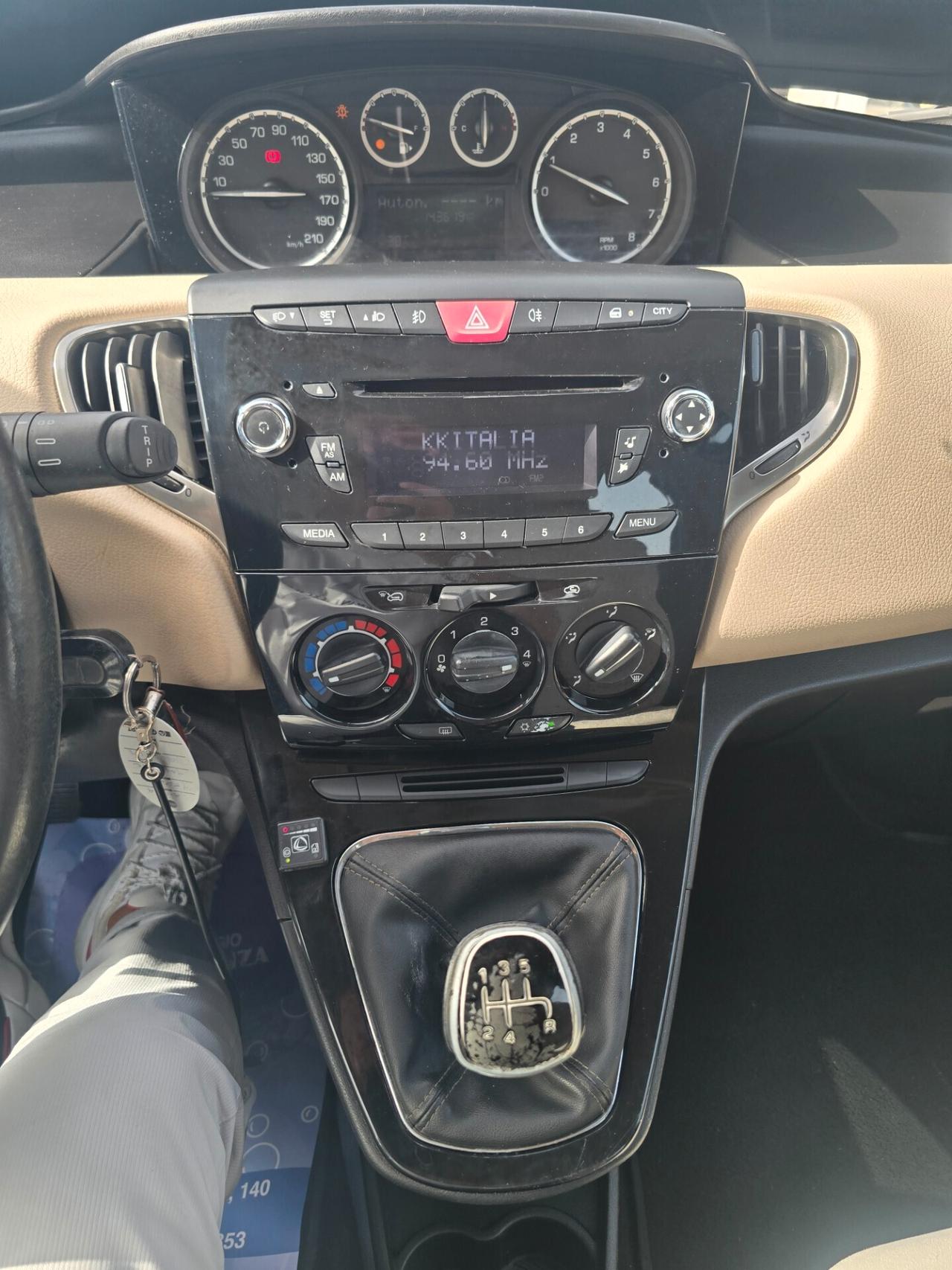Lancia Ypsilon 1.2 GPL 69cv Ecochic Gold