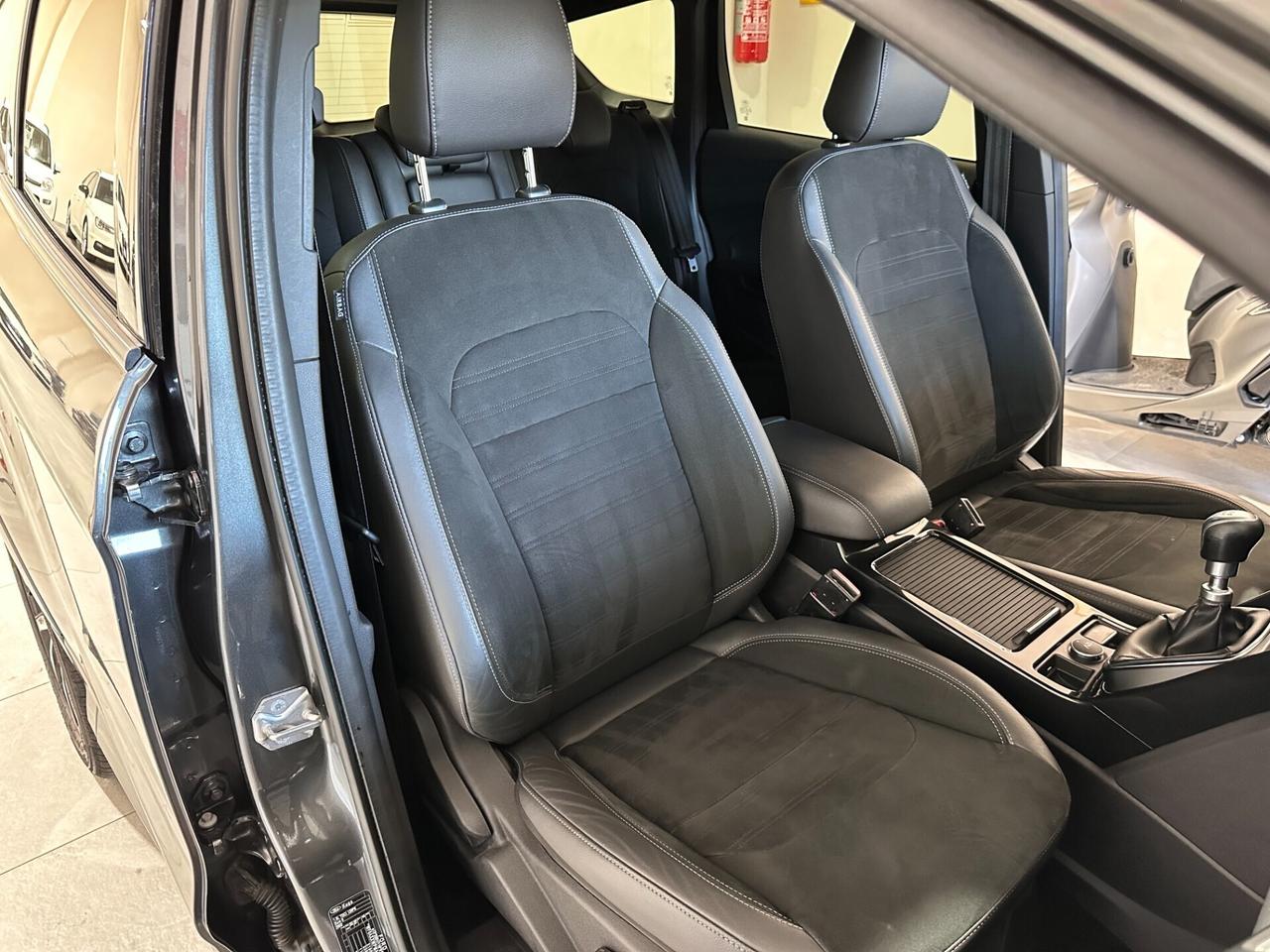 Ford Kuga 1.5 TDCI 120 CV ST-Line - CAMERA - NAVI