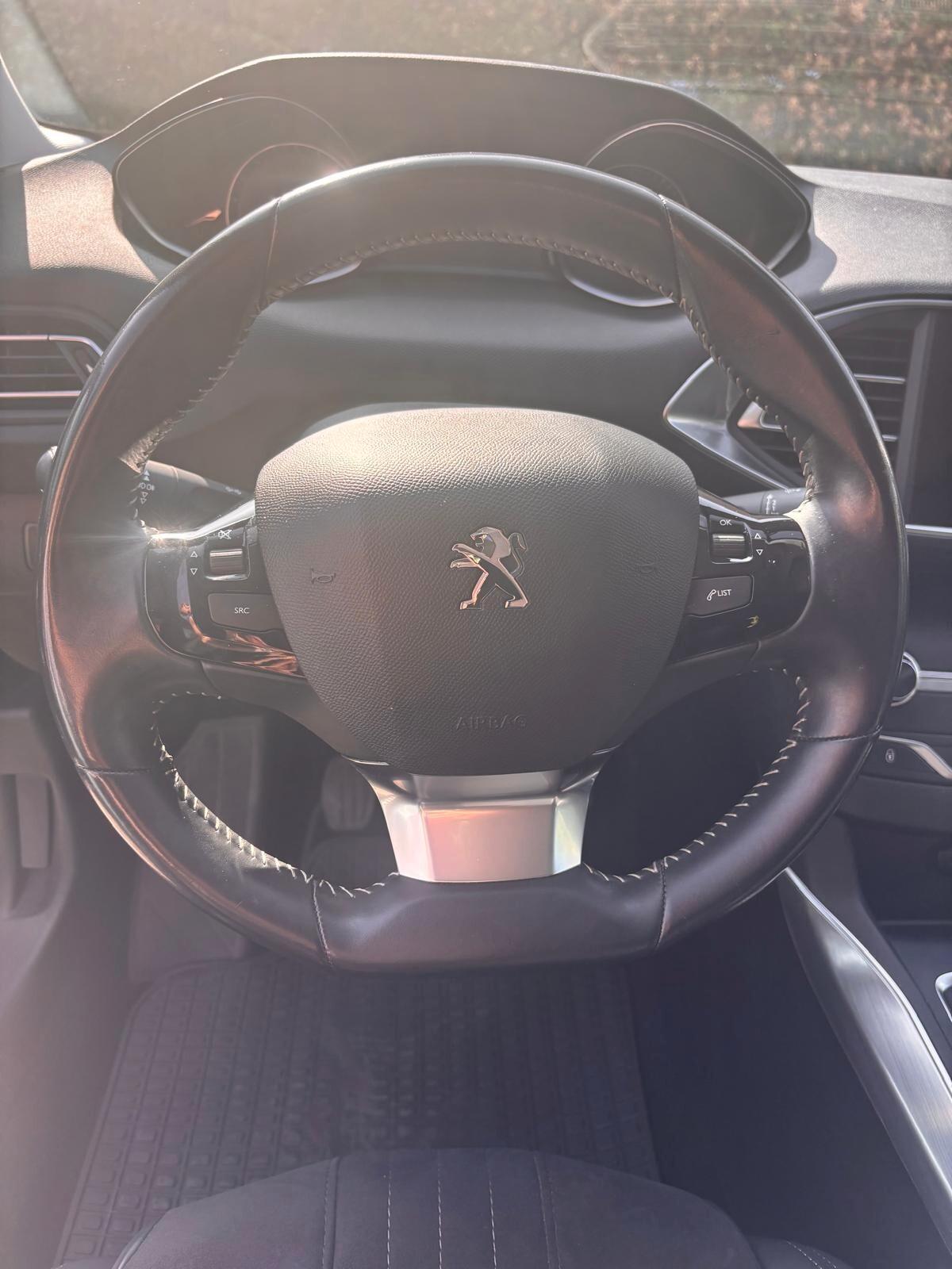 Peugeot 308 PureTech Turbo 130 S&S Allure