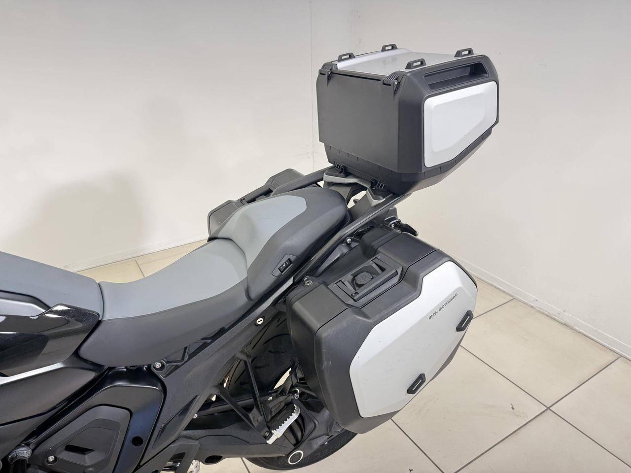 BMW R 1300 GS Triple Black