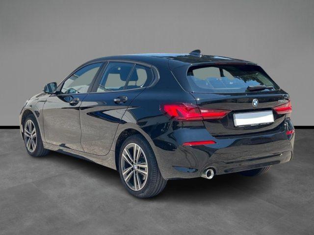 BMW 116 d 5p. Business Advantage