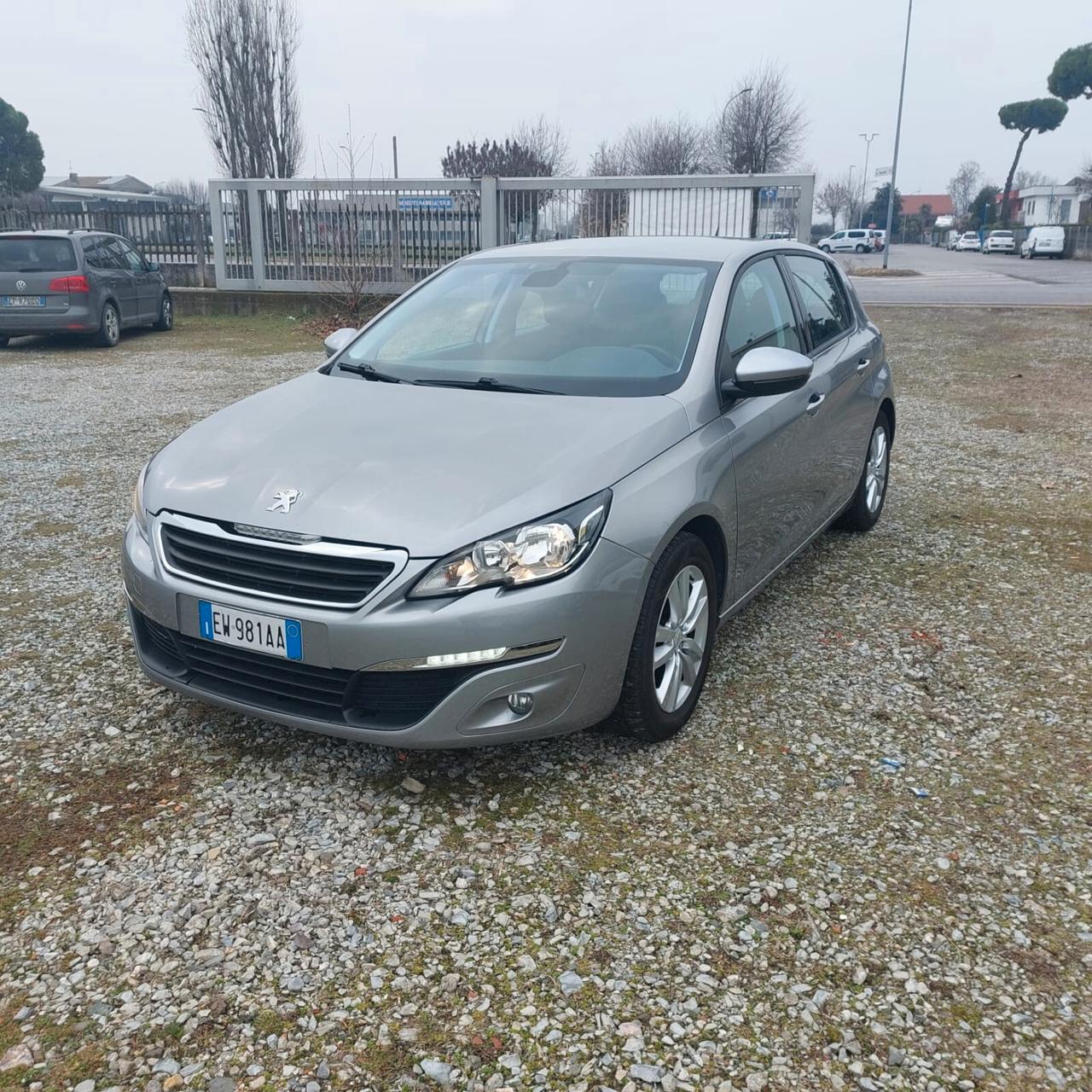 Peugeot 308 1.6 e-HDi 115 CV Stop&Start Business