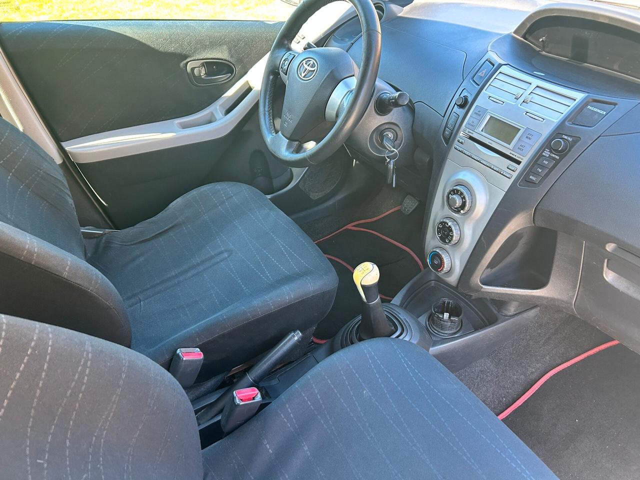 Toyota Yaris 1.3 5 porte Sol Benzina