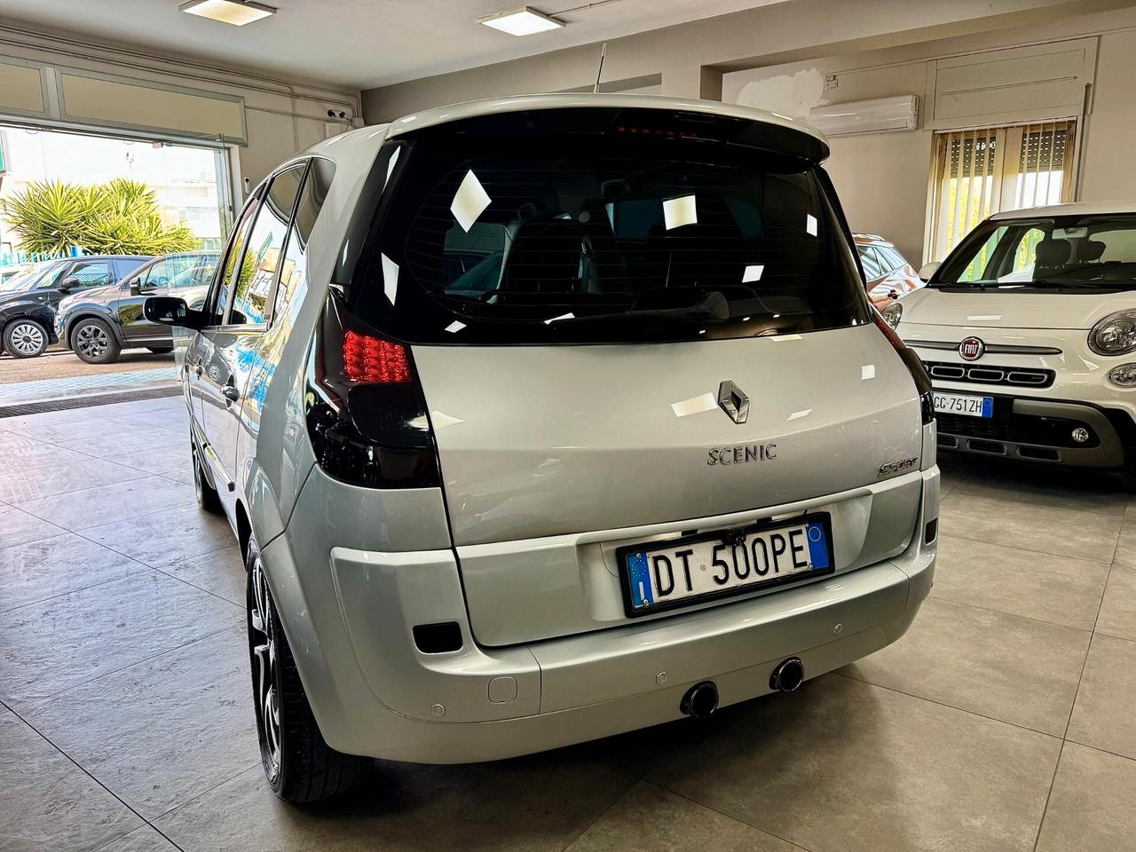 Renault Scenic 1.9 dCi 130CV EDC Dynamique