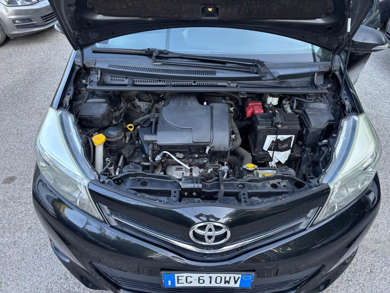 Toyota Yaris 1.0 5 porte Lounge OK NEOPATENTATI