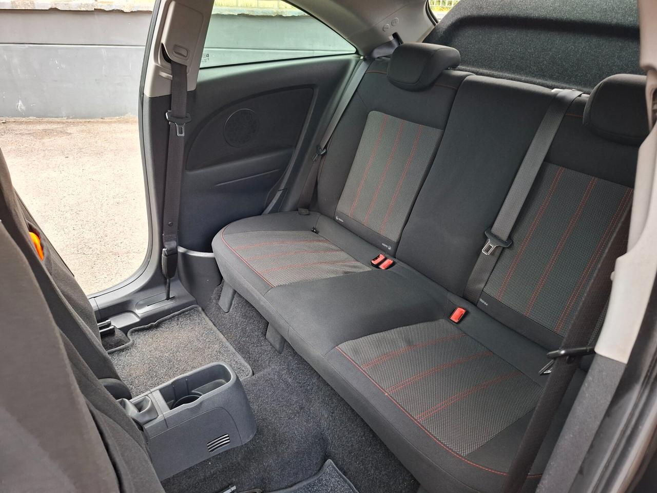 Opel Corsa 1.2 3 porte Sport