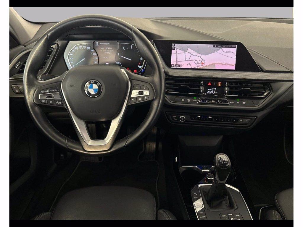 BMW 116d luxury del 2021