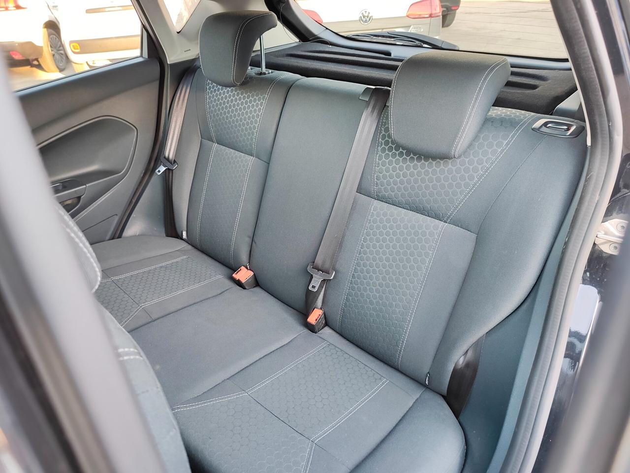 Ford Fiesta AUTOMATICA 1.4 BENZINA Titanium