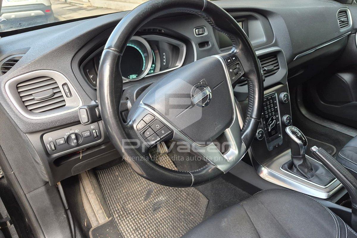 VOLVO V40 D2 1.6 Powershift Kinetic