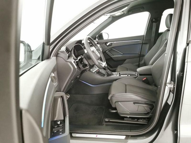 Audi Q3 45 1.4 tfsi e Identity Black s-tronic