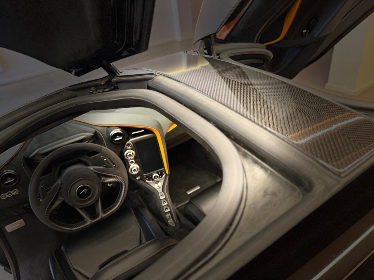 Mclaren 720S Coupé PERFORMANCE PACK MSO FULL GARANZIA PERMUTE