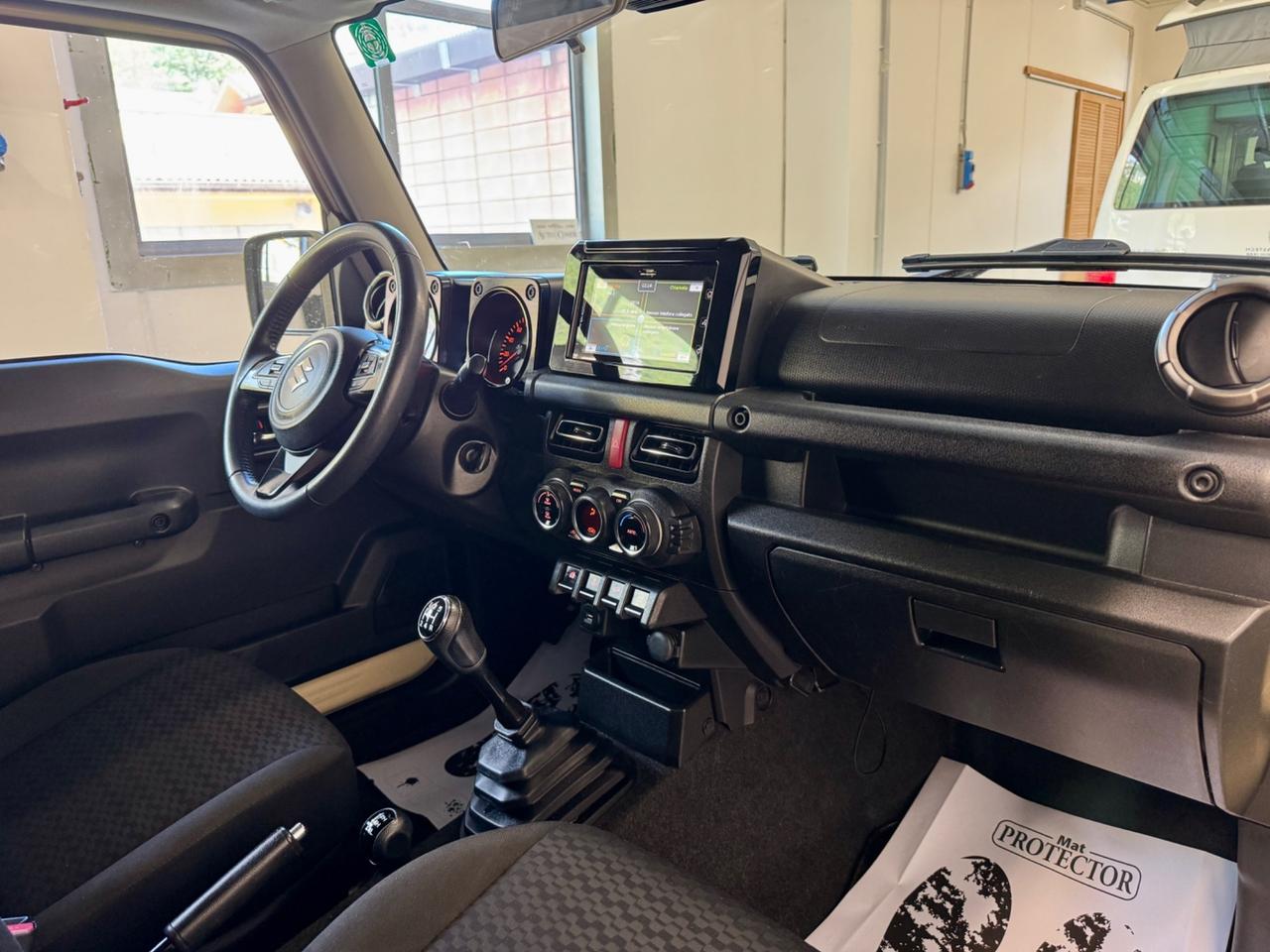 Suzuki Jimny - 4 POSTI VETTURA - FULL OPTIONAL