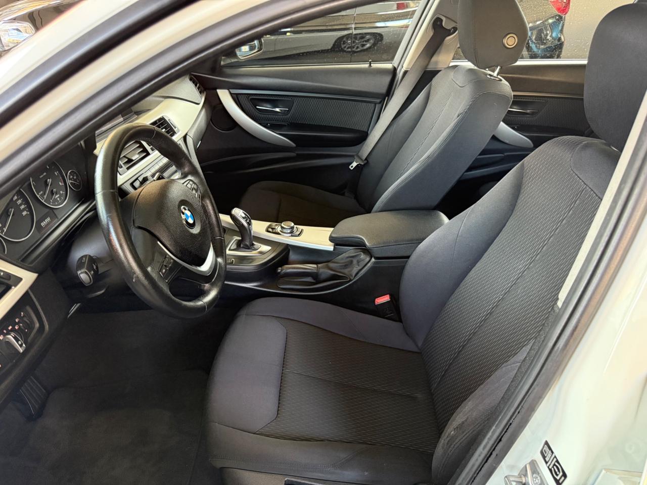 Bmw 320 320d Efficient Dynamics Touring Business aut.