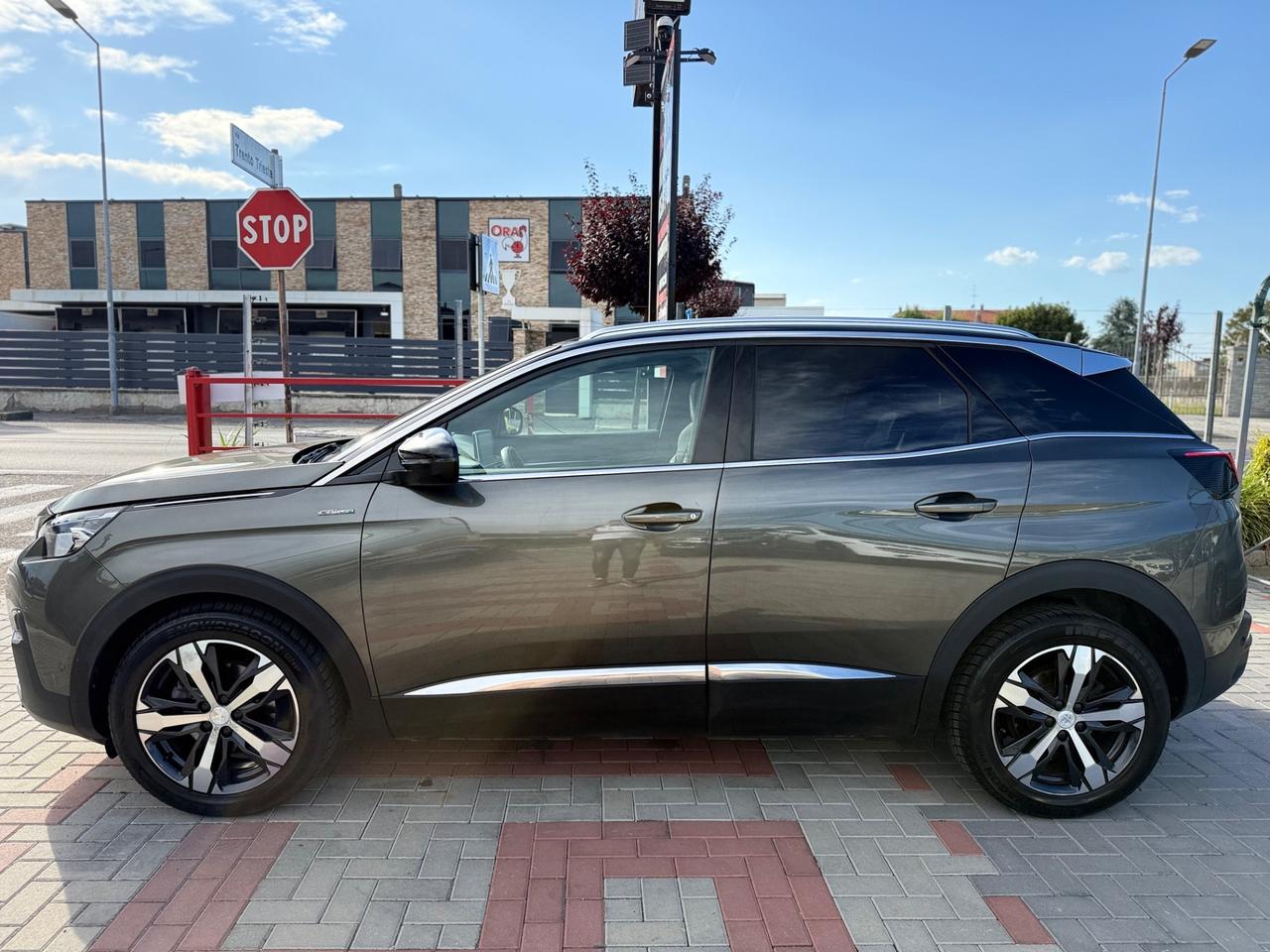 Peugeot 3008 BlueHDi 130 S&S EAT8 GT Line