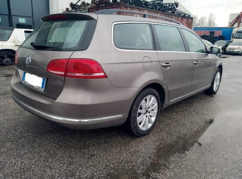 Volkswagen Passat Var. 1.4 TSI DSG Comfort. EcoFuel CON PROBLEMI AL CAMBIO!!!!!!