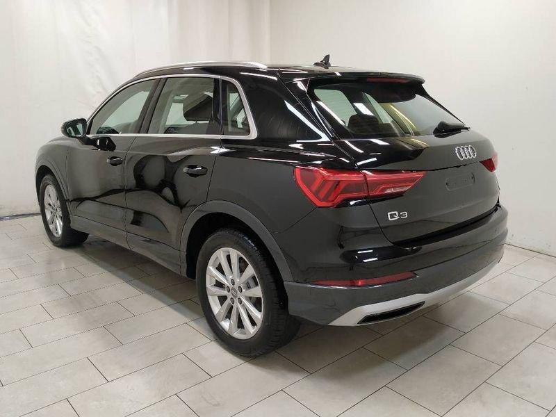 Audi Q3 35 1.5 tfsi Business Advanced