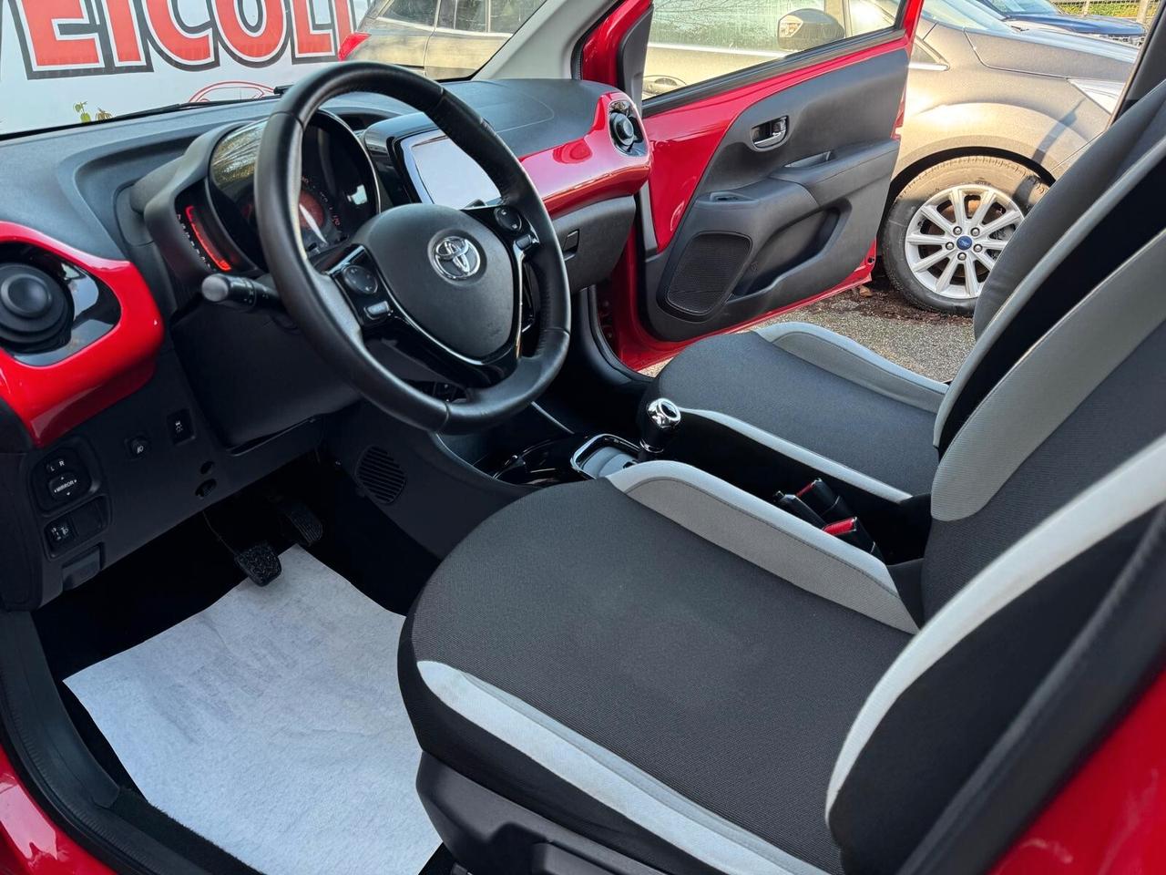 Toyota Aygo 1.0 VVT-i 69 CV 5 porte x-clusiv