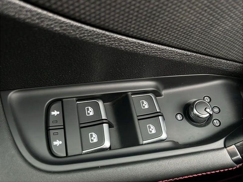 Audi Q2 Q2 35 TFSI S tronic S line Edition MATRIX LED PDC PELLE