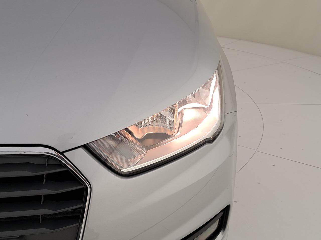 Audi A1 sportback 1.0 tfsi sport 82cv