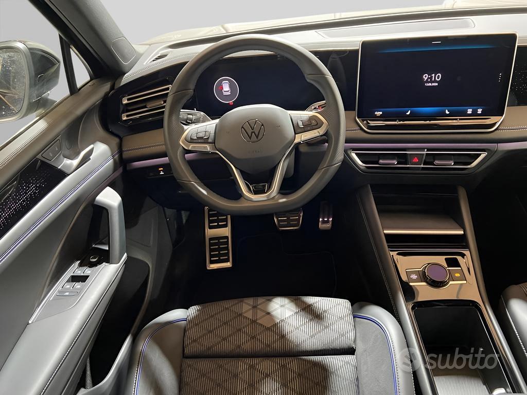 Volkswagen Tiguan 2.0 tdi R-Line 150cv dsg