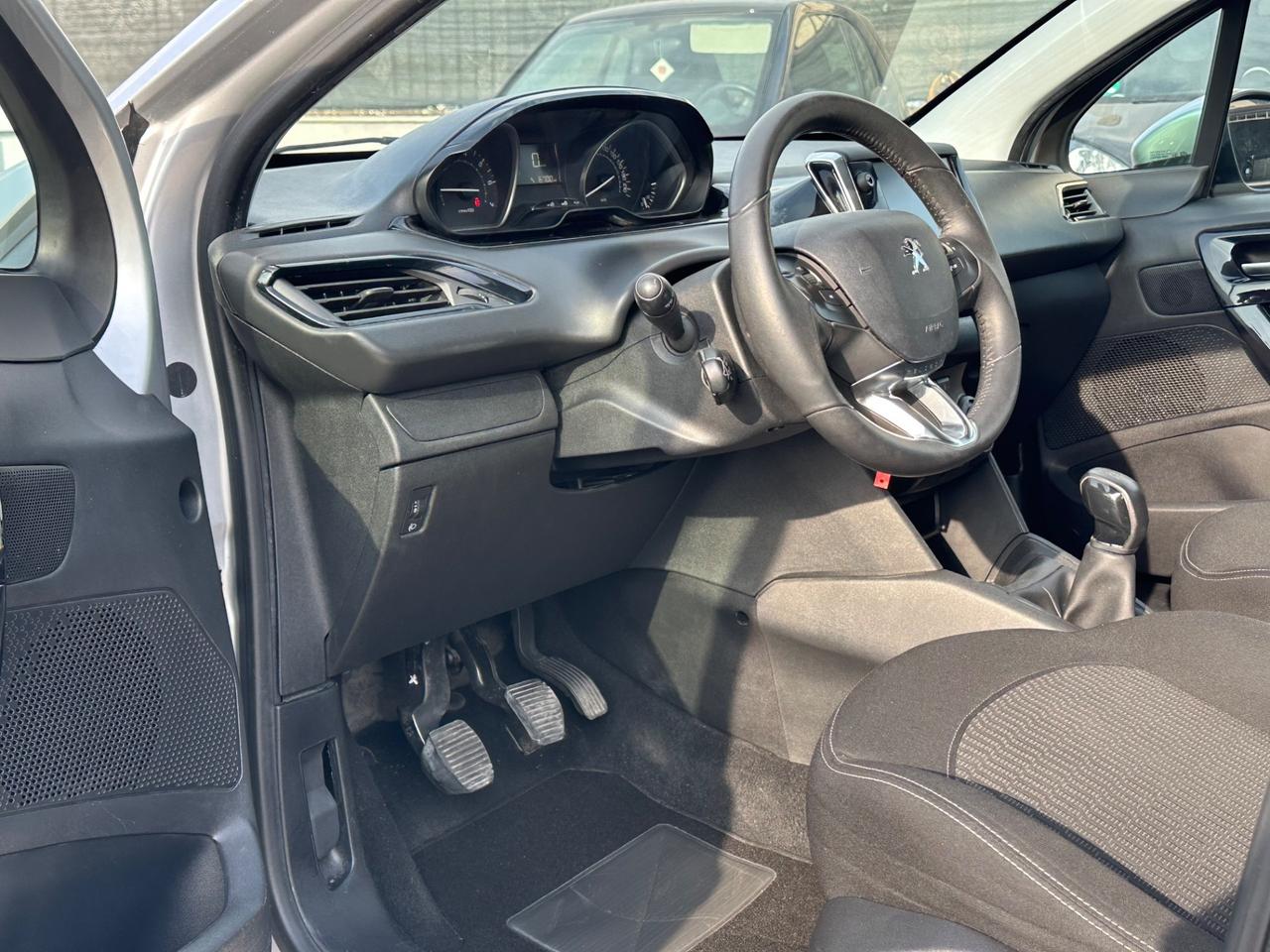 Peugeot 208 PureTech 82 5 porte Allure 2018