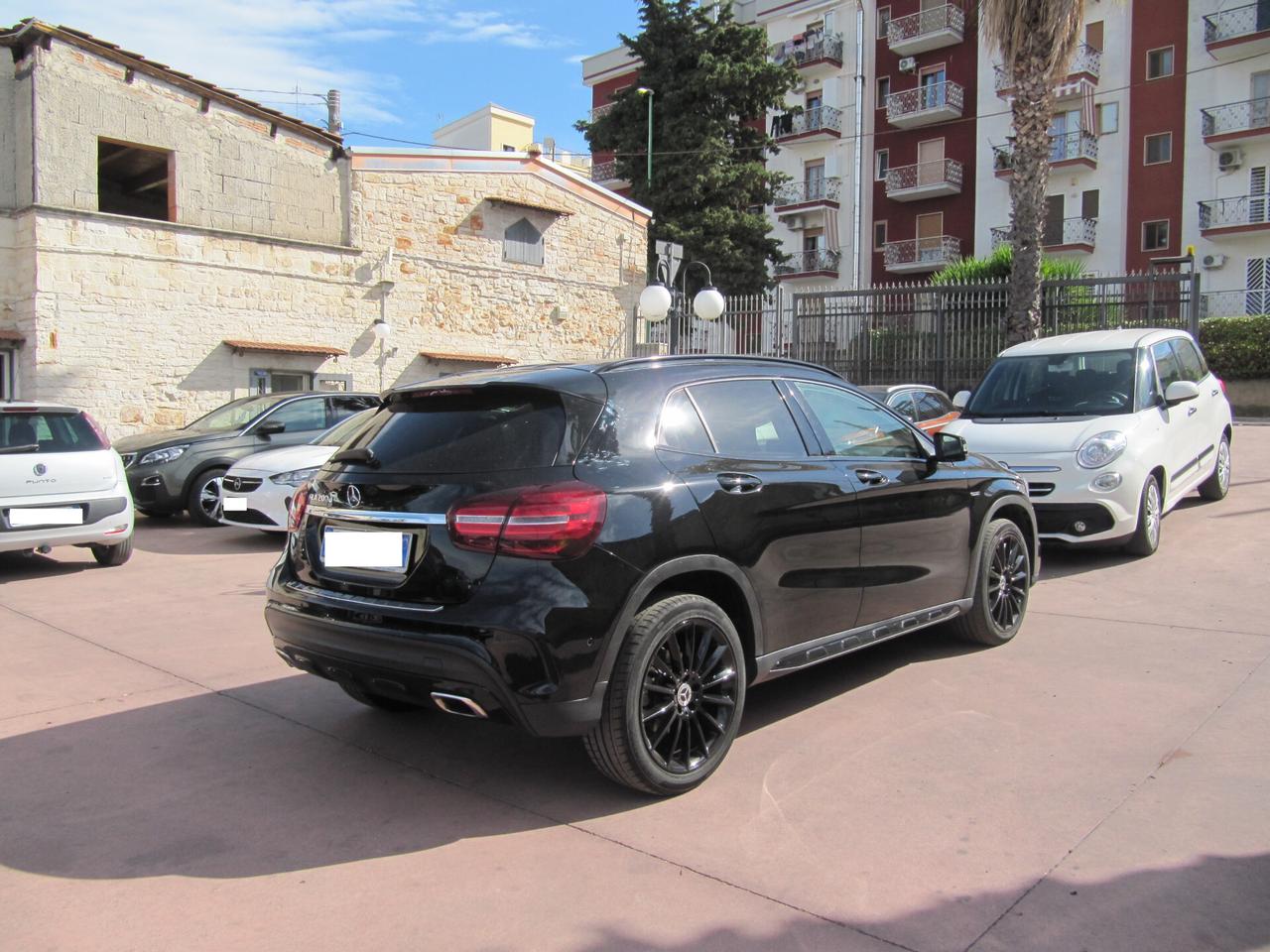 Mercedes-benz GLA 200 d Automatic Premium - tetto apribile