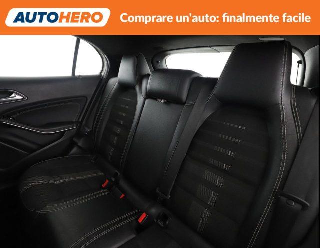 MERCEDES-BENZ GLA 200 d Automatic Sport