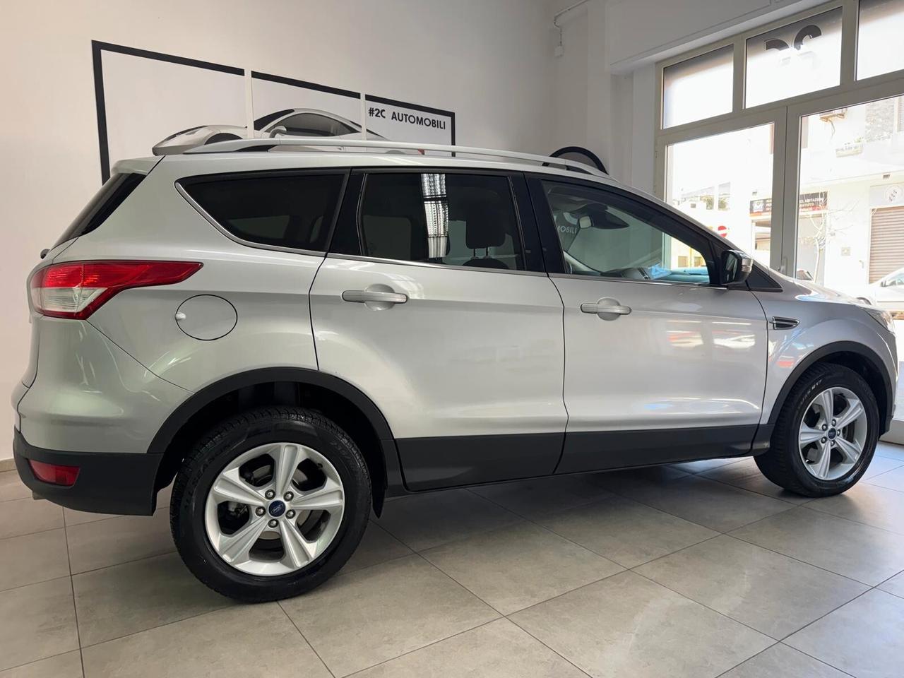 Ford Kuga / 2.0 TDCI 120 CV / DIESEL