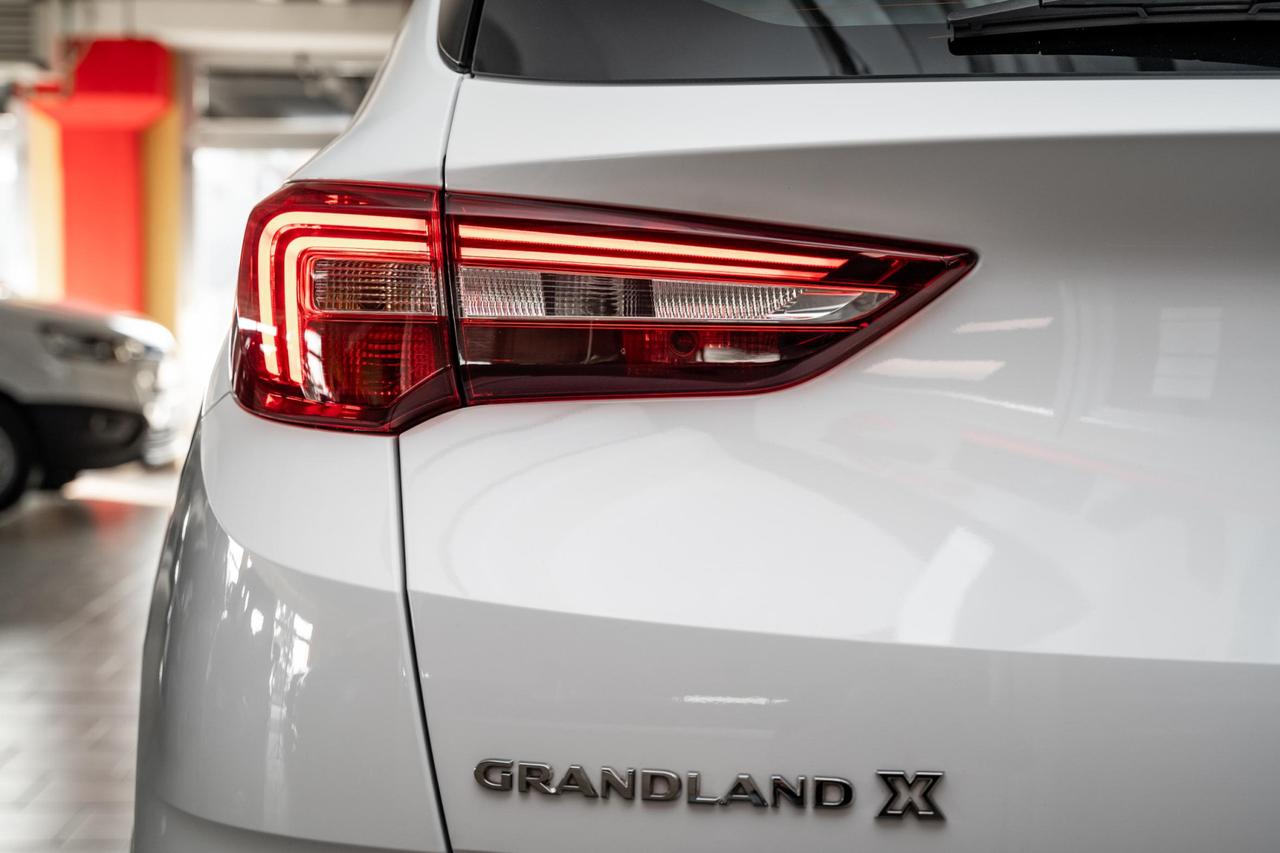 Opel Grandland X 1.6 phev Elegance fwd auto