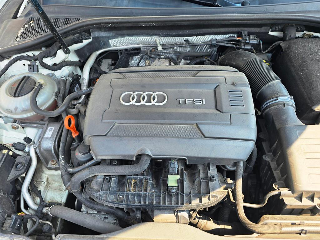 Audi A3 1.8 TFSI 180CV S LINE ESTETICA S3