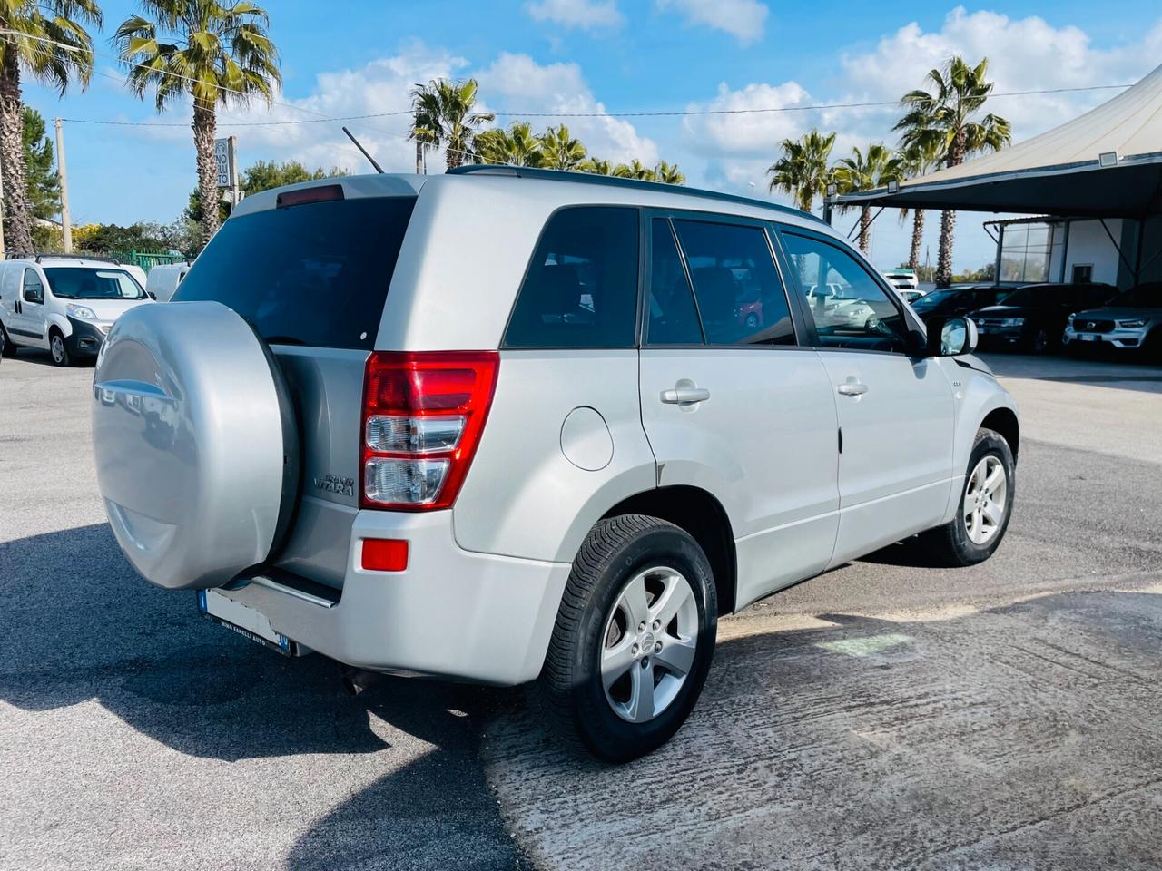 Suzuki Grand Vitara 1.9 DDiS 5 porte PER NEOPATENTATI