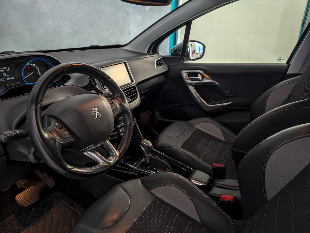 Peugeot 2008 1.2 puretech 110cv EAT8 Allure