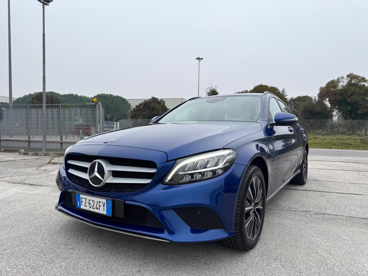 MERCEDES C200d S.W. Sport 160CV - Navi Led 17
