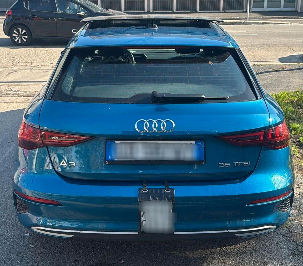 Audi A3 SPB 35 TFSI S tronic line edition tetto panoramico