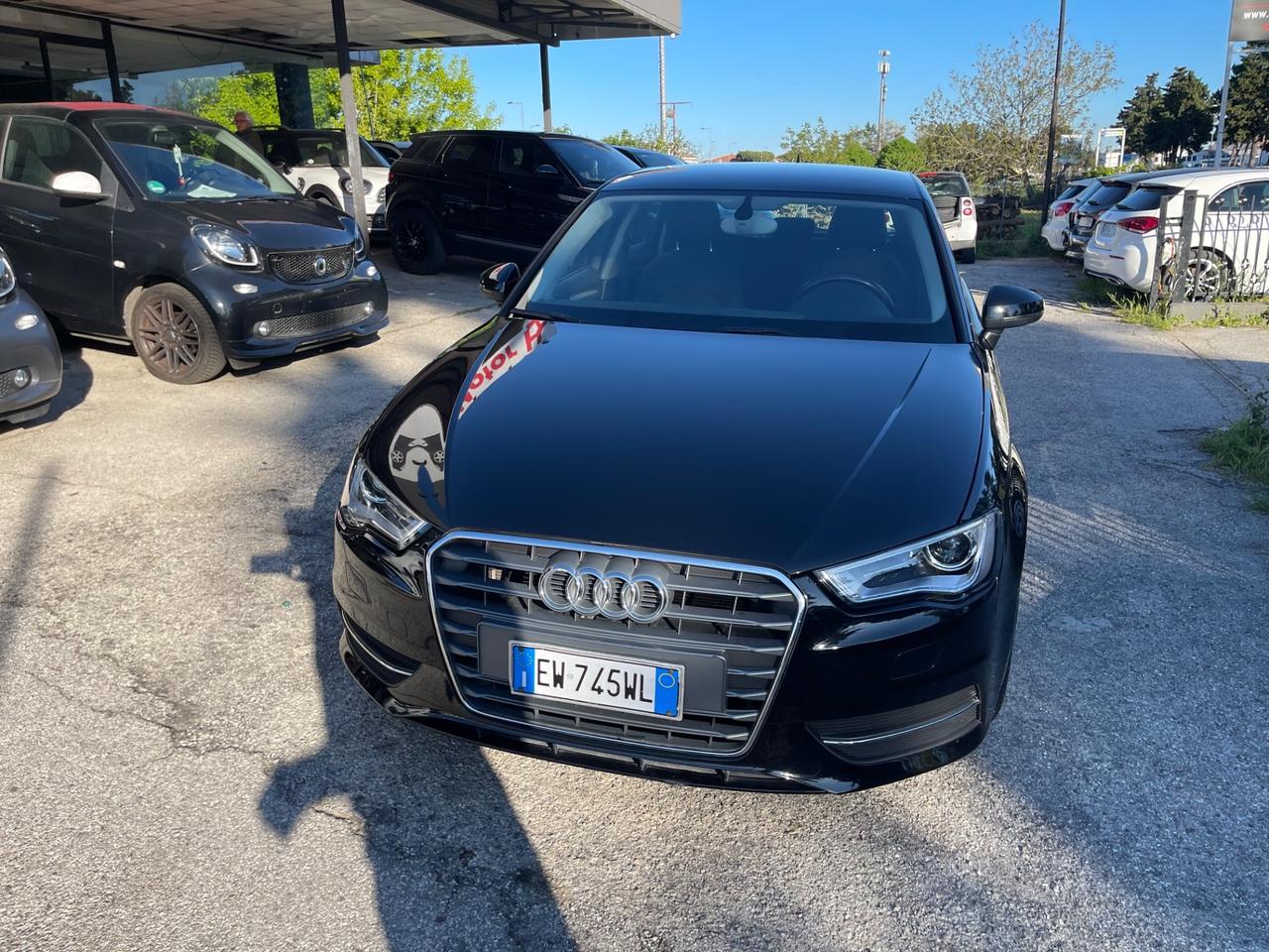 Audi A3 SPB 1.6 TDI clean diesel Ambition