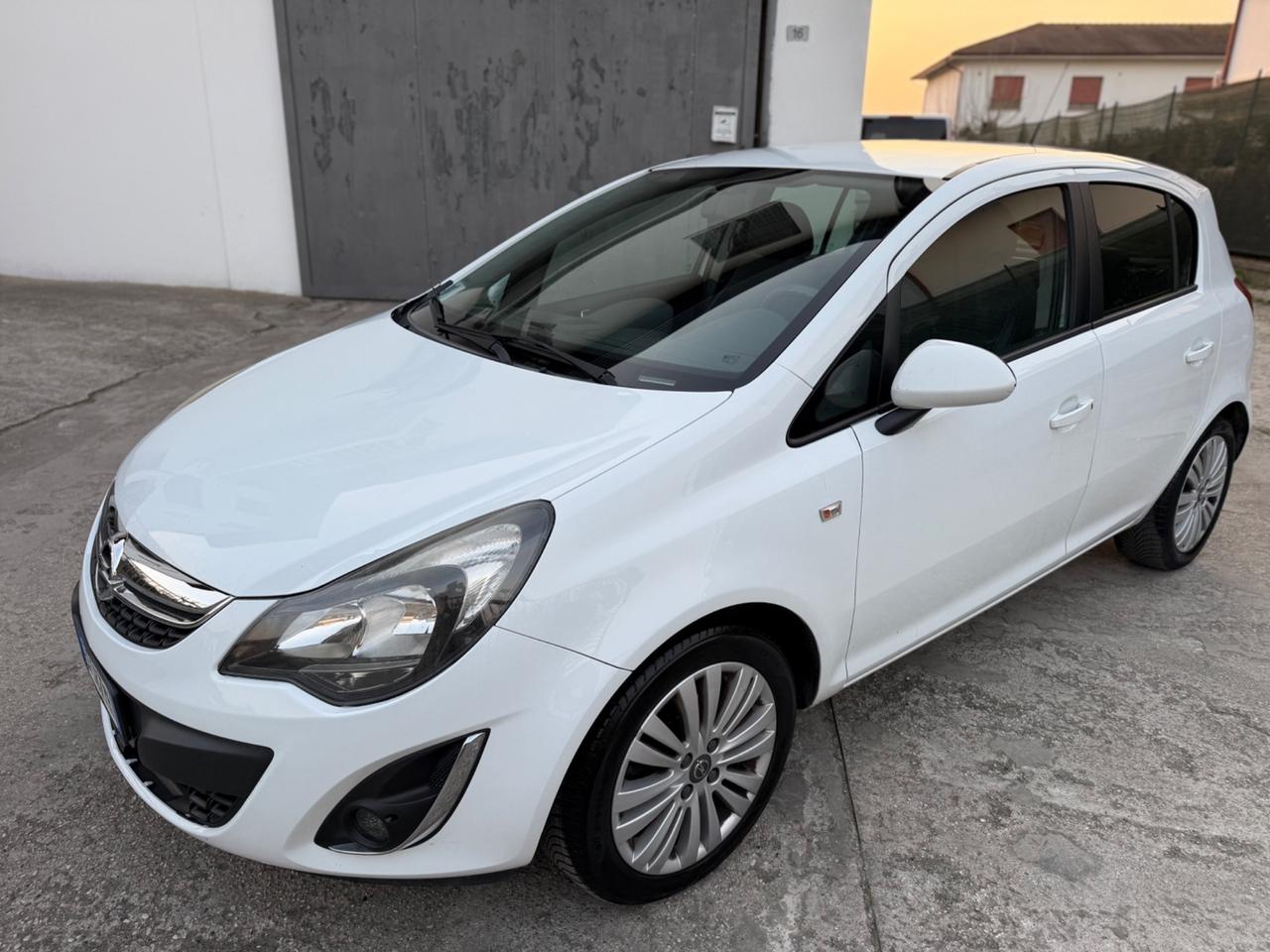 Opel Corsa 1.3 CDTI NEOPATENTATI 2014 UNICO PROP