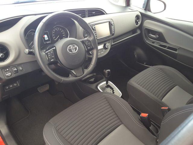 TOYOTA Yaris 1.5 Hybrid 5 porte Business