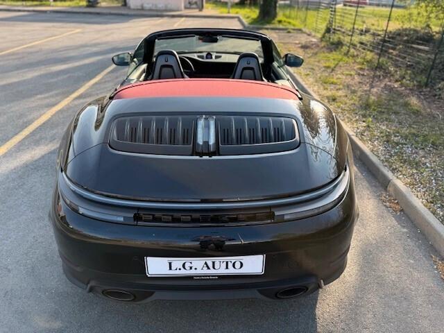 Porsche 911 Carrera Cabriolet