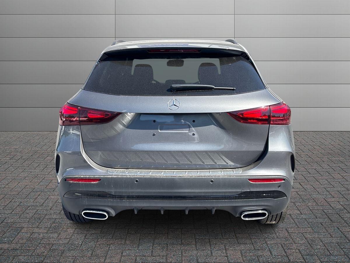 Mercedes-Benz GLA 180 d