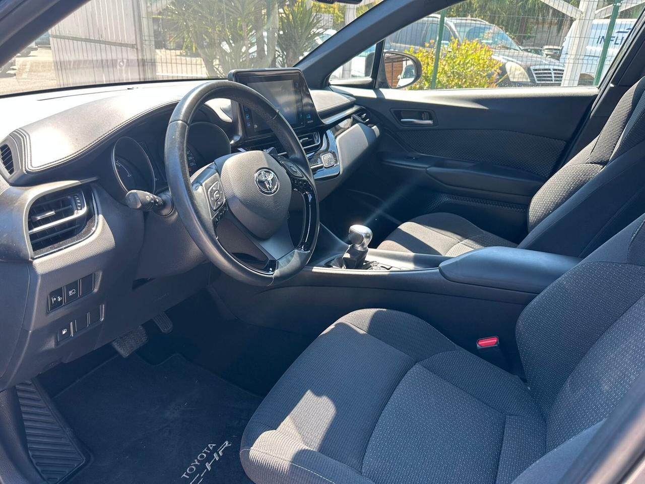Toyota C-HR 1.8 Hybrid E-CVT Active